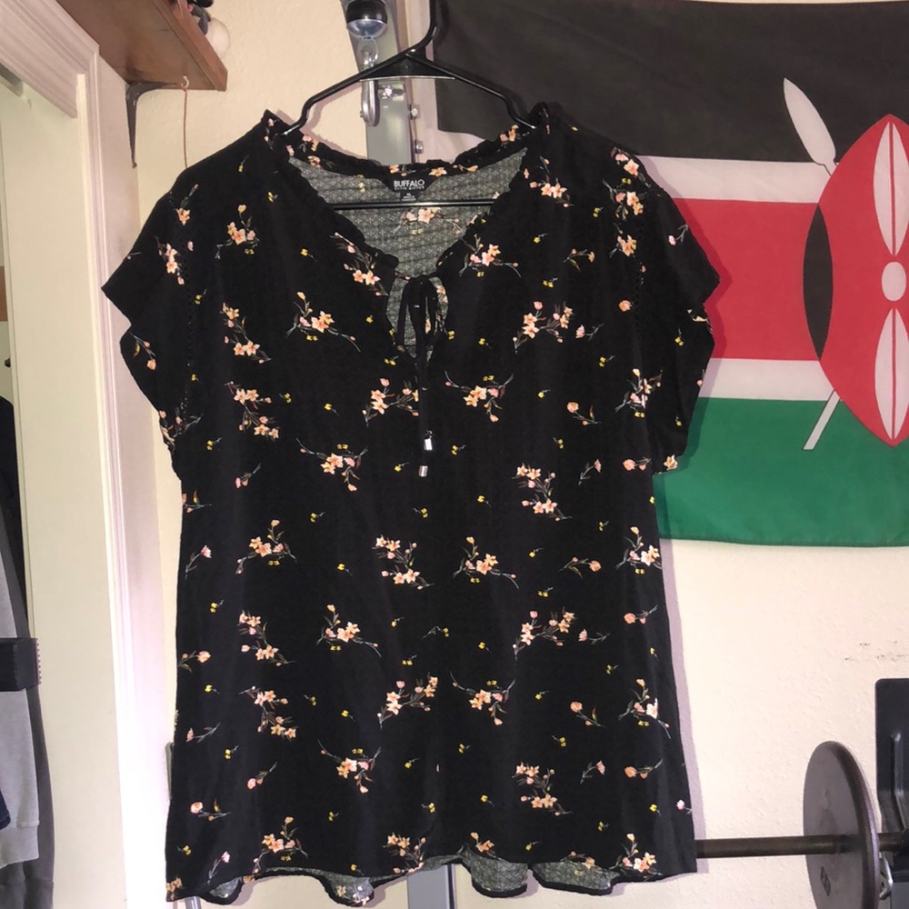 Buffalo David Bitton Black Floral Short Sleeve Tee